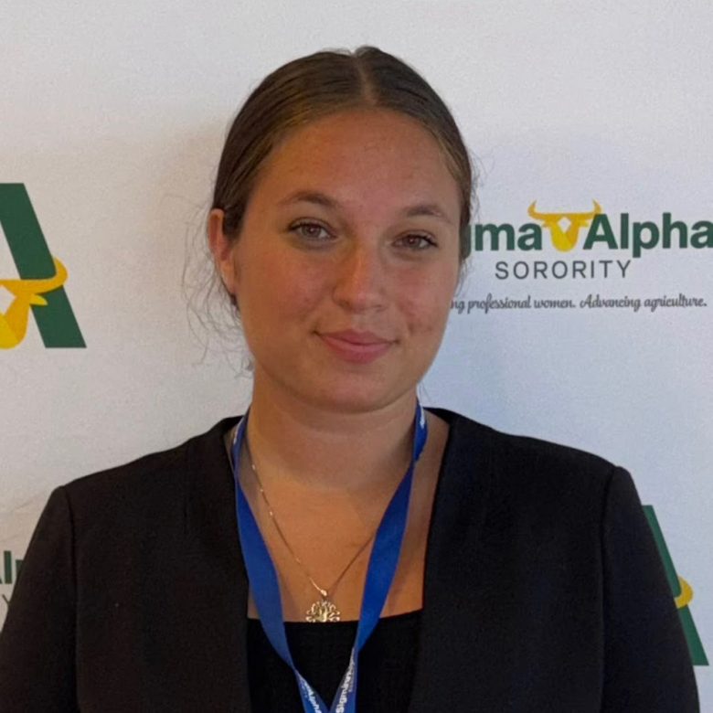 Maya Cohen Headshot - cropped